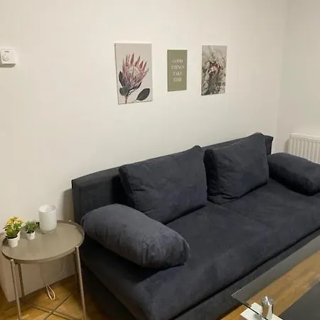 Paky 00322 Apartment *